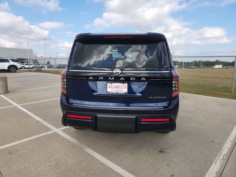 Used 2025 Nissan Armada Platinum image 6