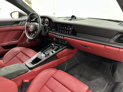 Certified 2024 Porsche 911 Carrera 4 GTS image 24