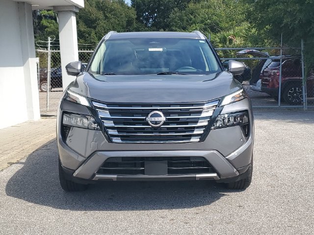 Certified 2025 Nissan Rogue SL w/ SL Premium Package FWD image 14