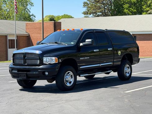 Used 2005 Dodge Ram 2500 Truck SLT image 1