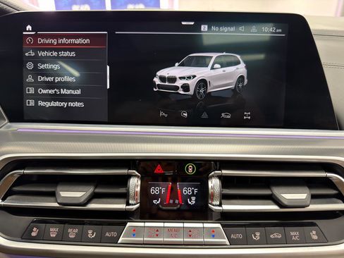 Used 2021 BMW X5 M50i w/ Executive Package AWD/4WD image 21