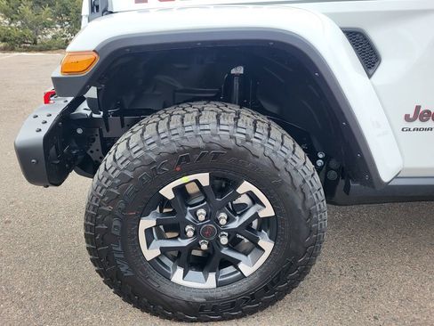 New 2026 Jeep Gladiator Rubicon image 9