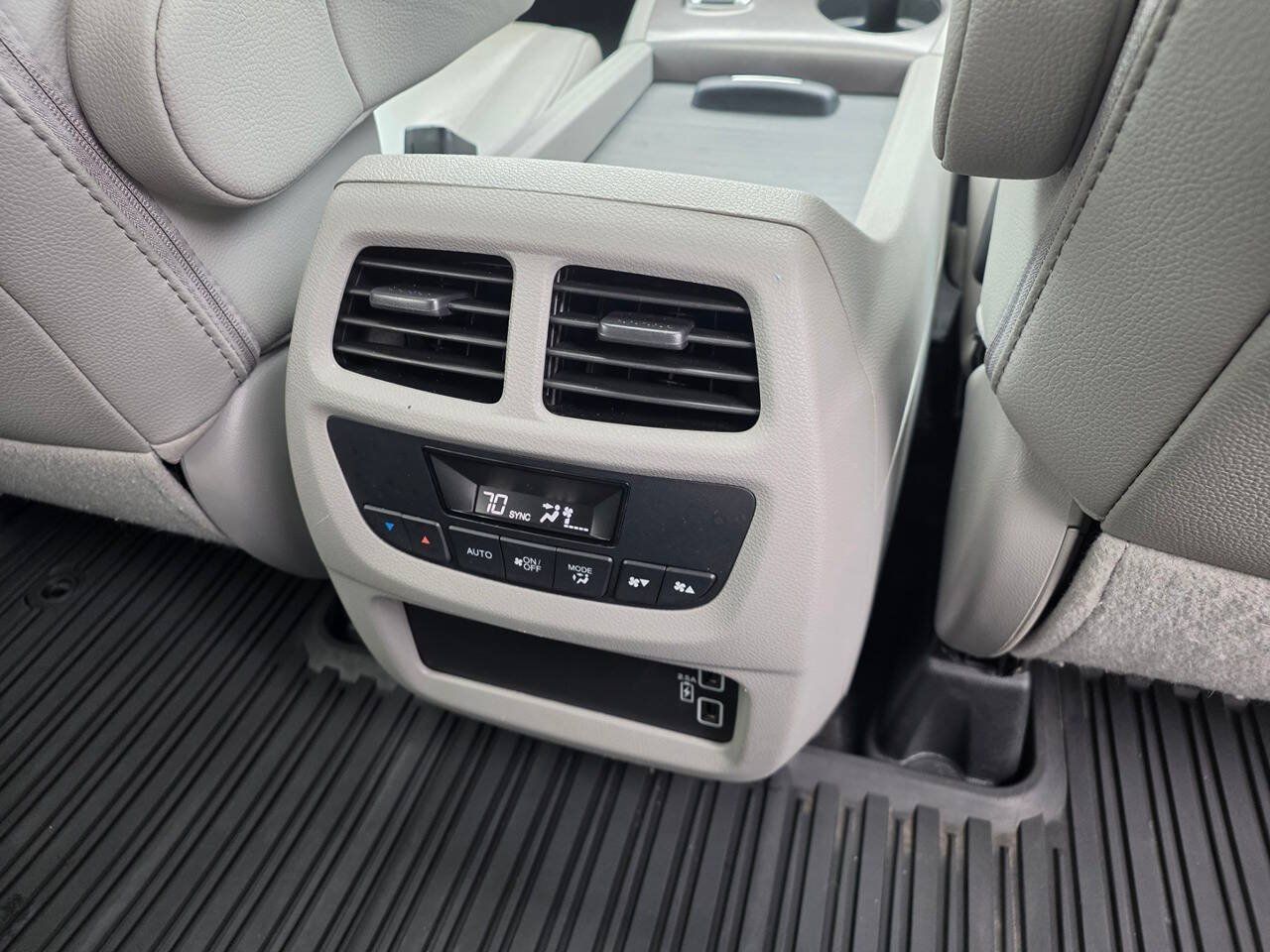 Used 2022 Honda Pilot EX-L image 25