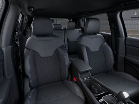 New 2026 Jeep Compass Latitude AWD/4WD image 80