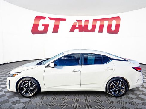Used 2024 Nissan Sentra SV image 4