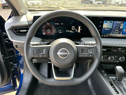 New 2026 Nissan Kicks S FWD image 21