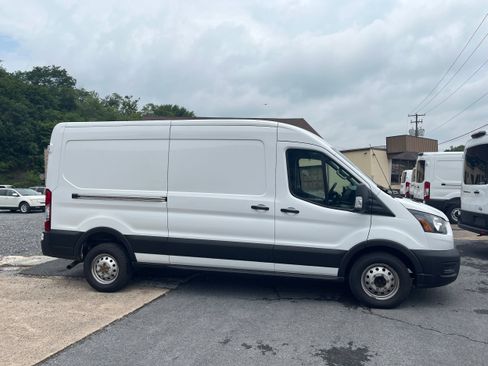 Certified 2023 Ford Transit 250 Medium Roof AWD w/ Interior Upgrade Package image 5
