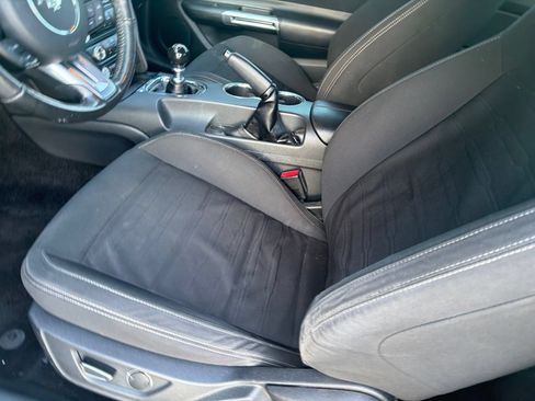 Used 2015 Ford Mustang GT RWD image 12
