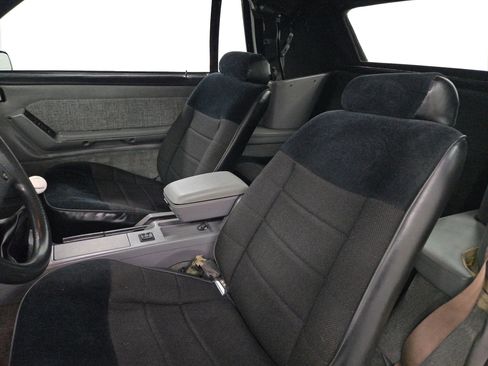 Used 1989 Ford Mustang GT image 14