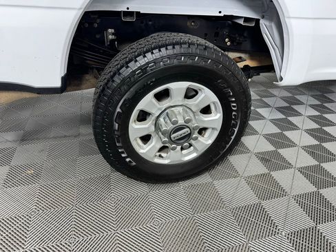 Used 2024 Ford F350 XLT w/ FX4 Off-Road Package AWD/4WD image 30