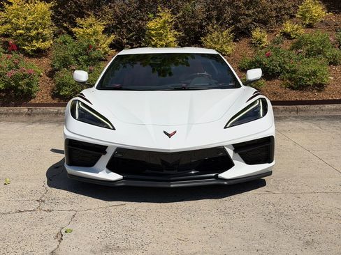 Used 2022 Chevrolet Corvette Stingray Preferred Cpe w/ Z51 Performance Package RWD image 8