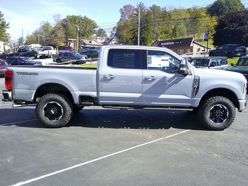 New 2026 Ford F250 King Ranch w/ Tremor Off-Road Package image 5