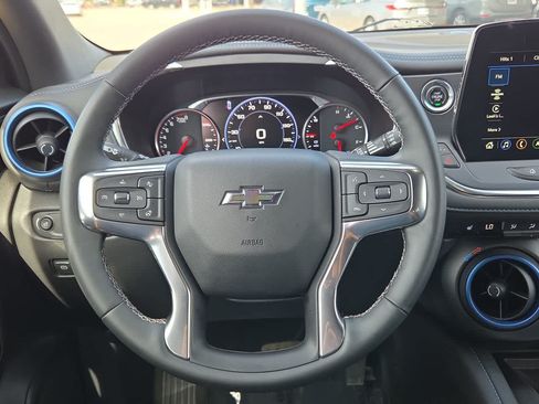 Used 2024 Chevrolet Blazer RS FWD image 19
