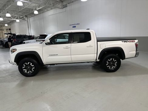 Used 2020 Toyota Tacoma TRD Off-Road image 5