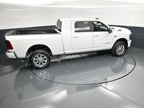 New 2026 RAM 2500 Laramie AWD/4WD image 51