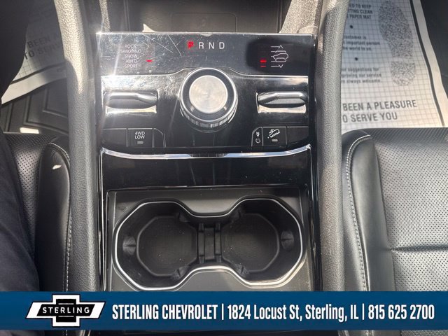 Used 2022 Jeep Grand Cherokee Overland w/ Luxury Tech Group IV AWD/4WD image 35