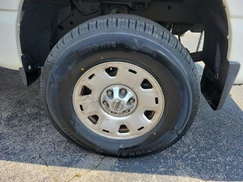 Used 2018 Nissan Titan SV RWD image 23