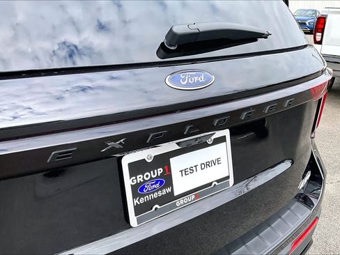 Used 2025 Ford Explorer ST-Line w/ ST-Line Street Pack image 29