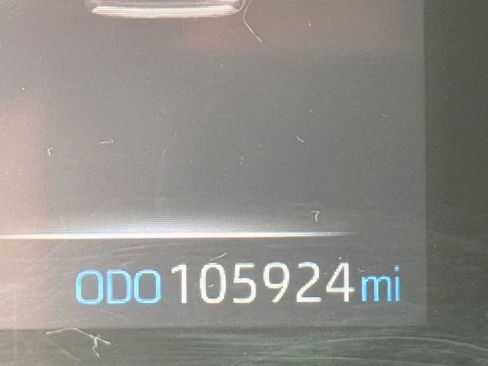 Used 2019 Toyota RAV4 LE FWD image 19