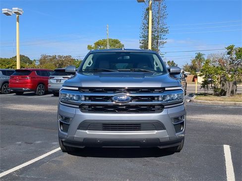 Used 2023 Ford Expedition Max Limited image 3