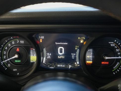 Used 2024 Jeep Wrangler Unlimited AWD/4WD image 20