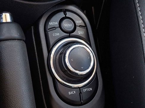 Certified 2023 MINI Cooper S w/ Premium Package image 18