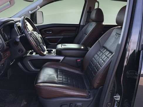 Used 2019 Nissan Titan Platinum Reserve w/ Platinum Utility Package image 19