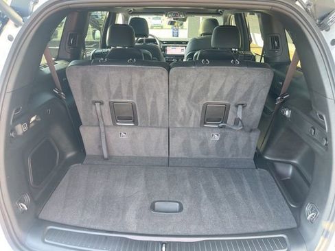New 2026 Jeep Grand Cherokee L Limited w/ Limited Altitude Package AWD/4WD image 24