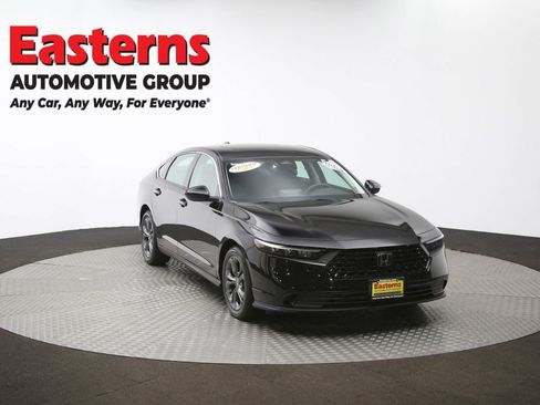 Used 2023 Honda Accord EX image 40