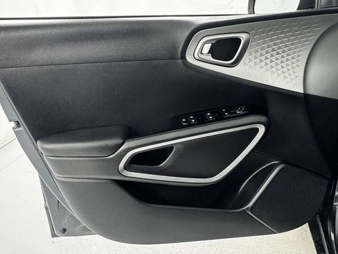 Used 2022 Kia Soul LX w/ Technology Package FWD image 19