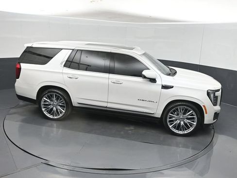 Used 2025 GMC Yukon Denali Ultimate AWD/4WD image 44