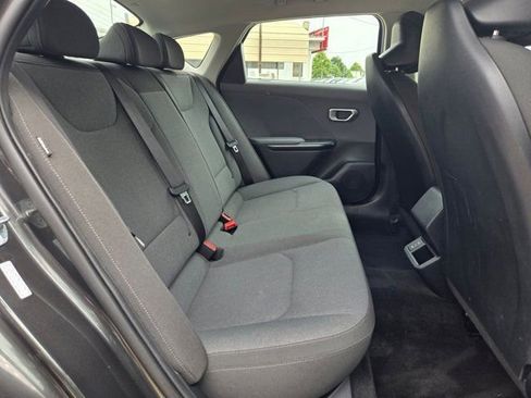 Used 2025 Kia K4 FWD image 26