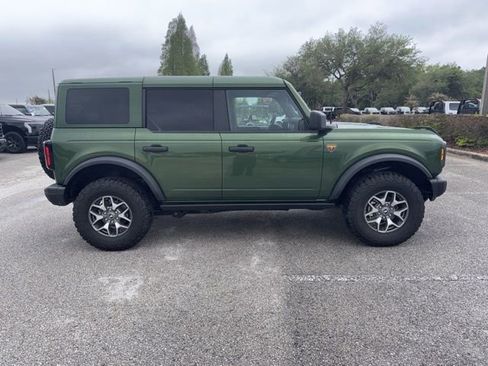 Used 2025 Ford Bronco Badlands image 4