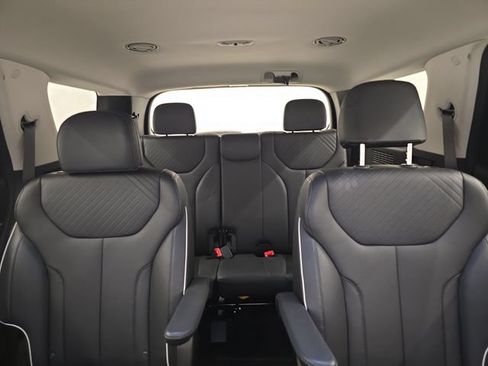 Used 2025 Hyundai Palisade SEL FWD image 22