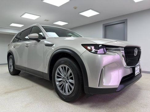 Used 2024 MAZDA CX-90 3.3 Turbo w/ Preferred Plus AWD/4WD image 4