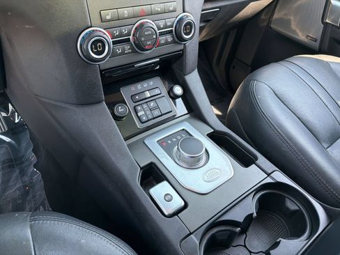 Used 2016 Land Rover LR4 HSE AWD/4WD image 17