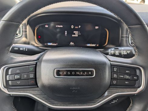 Used 2024 Jeep Wagoneer L Series II w/ Flexible Seating Group AWD/4WD image 22