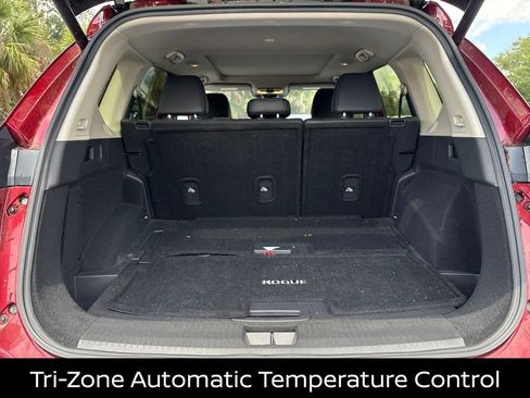 Used 2024 Nissan Rogue Platinum w/ Platinum Premium Package FWD image 18