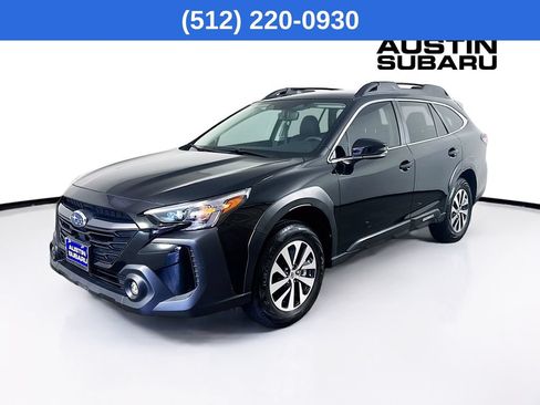 Used 2025 Subaru Outback Premium AWD/4WD image 4