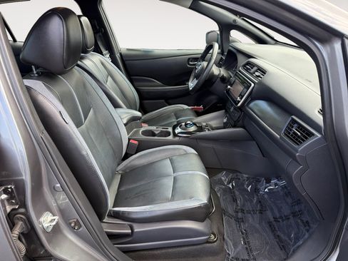 Used 2018 Nissan Leaf SL w/ SL Technology Package FWD image 19