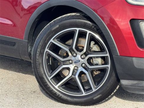 Used 2016 Ford Explorer Sport image 35