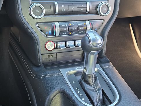 Used 2020 Ford Mustang Premium image 22