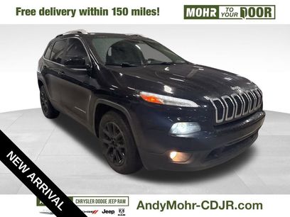 Used 2017 Jeep Cherokee Latitude w/ Safety/Convenience Group