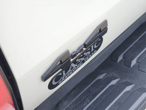 Used 2025 Toyota Tundra Platinum AWD/4WD image 9