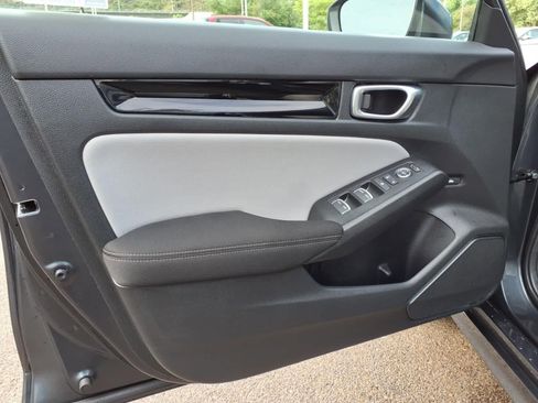 Certified 2025 Honda Civic Sport image 12