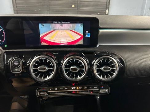 Used 2021 Mercedes-Benz A 220 4MATIC w/ Premium Package image 37