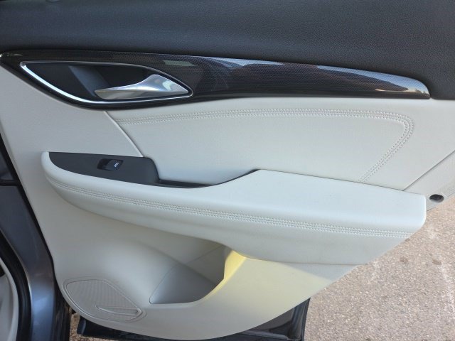 Used 2021 Buick Envision Essence FWD image 45