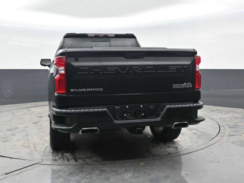 Used 2021 Chevrolet Silverado 1500 High Country w/ Technology Package AWD/4WD image 10