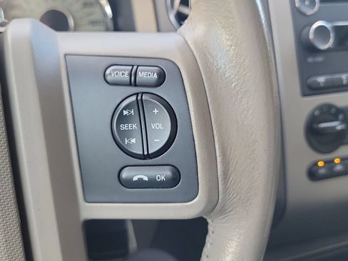 Used 2013 Ford Expedition XLT RWD image 18