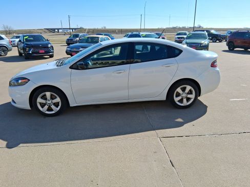 Used 2015 Dodge Dart SXT image 3